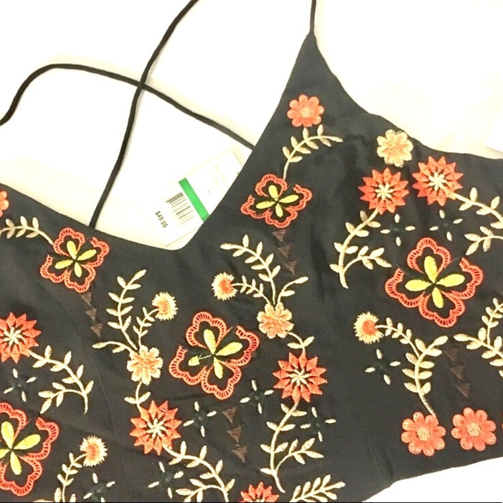 🆕Skylar + Jade Stone Crop Top with Embroidery